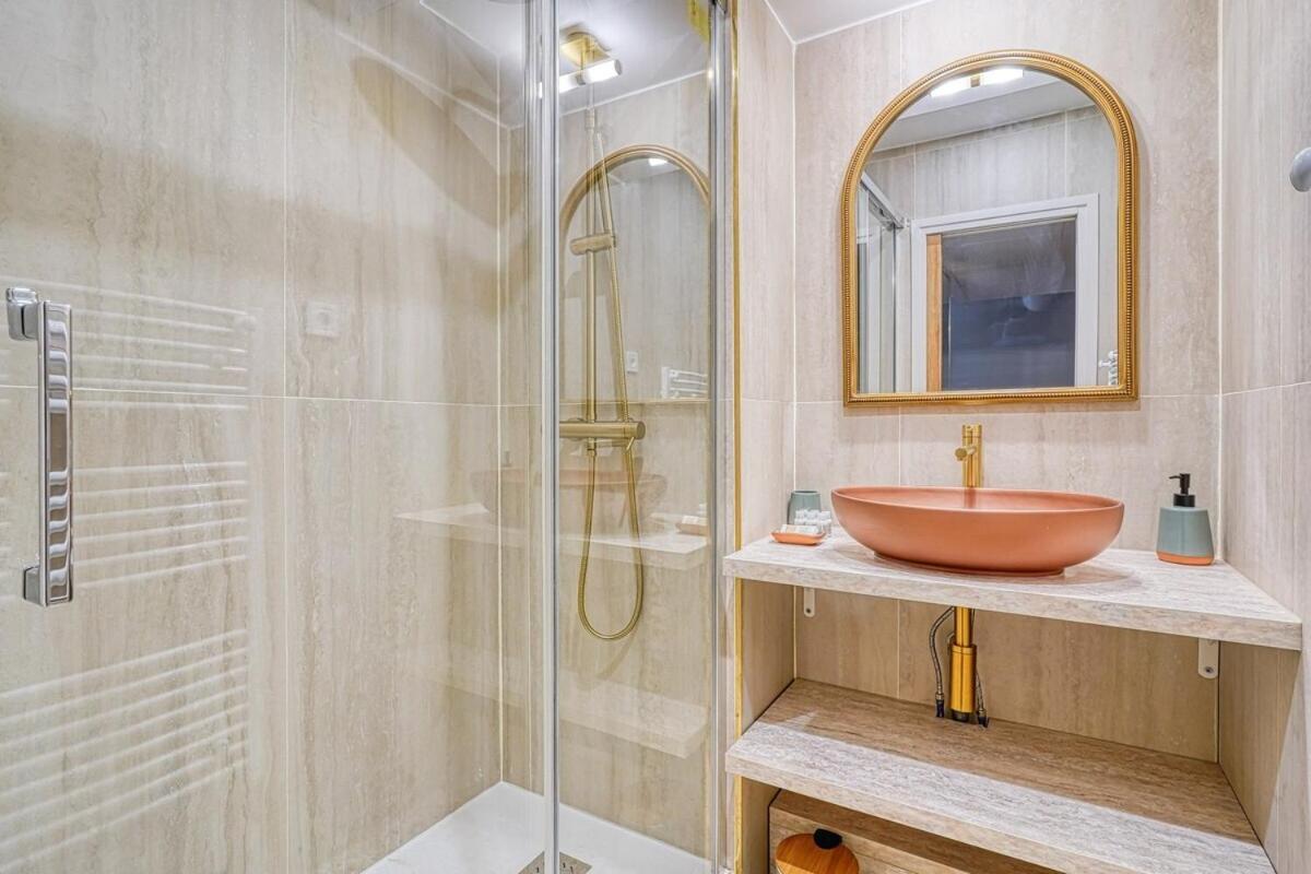 קורבוו Eden Suite Paris La Defense מראה חיצוני תמונה